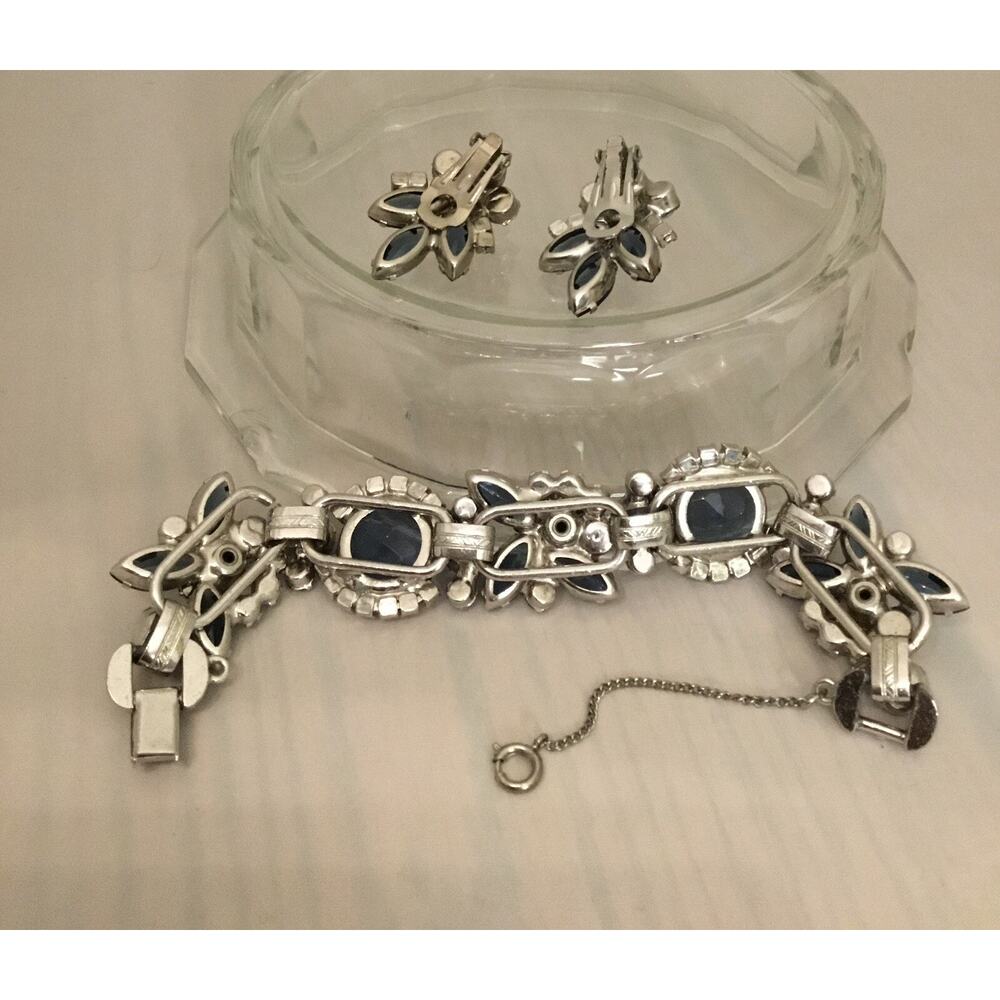Vintage Juliana D&E Sapphire/aurora borealis Rhinestone Bracelet/Earring Set 50s - Picture 3 of 5
